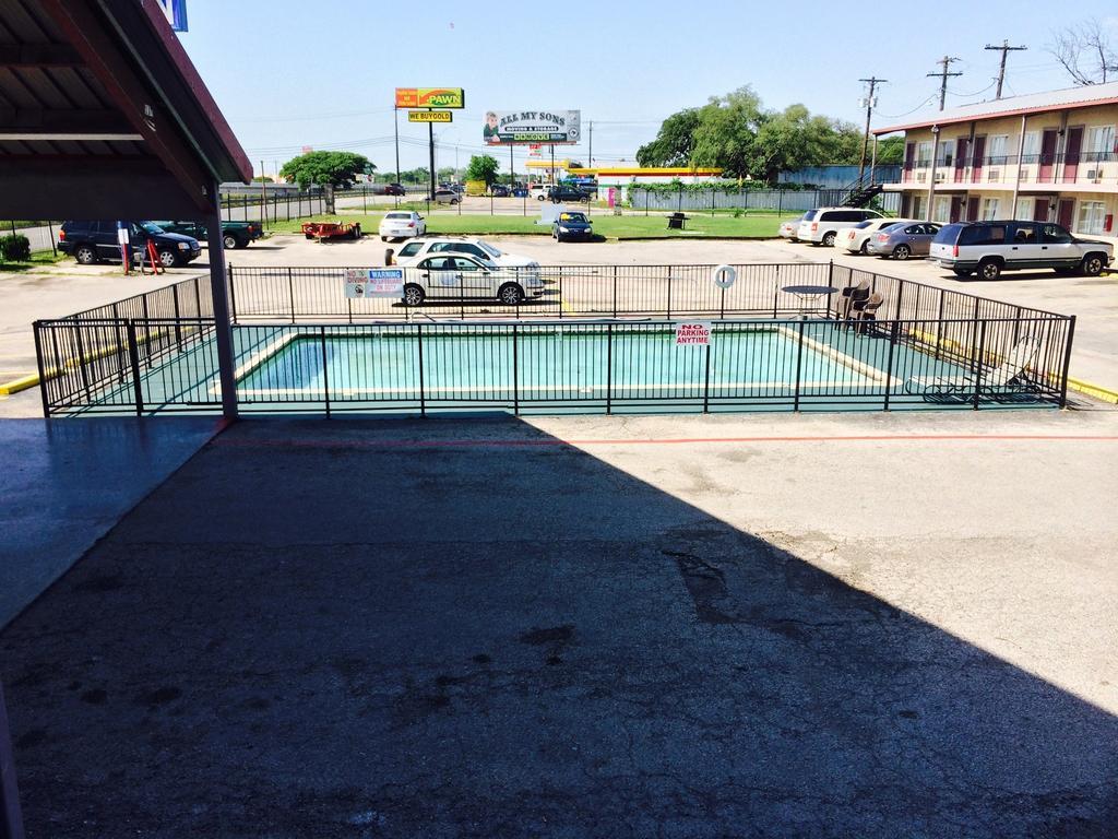 Austin Motor Inn Exterior foto